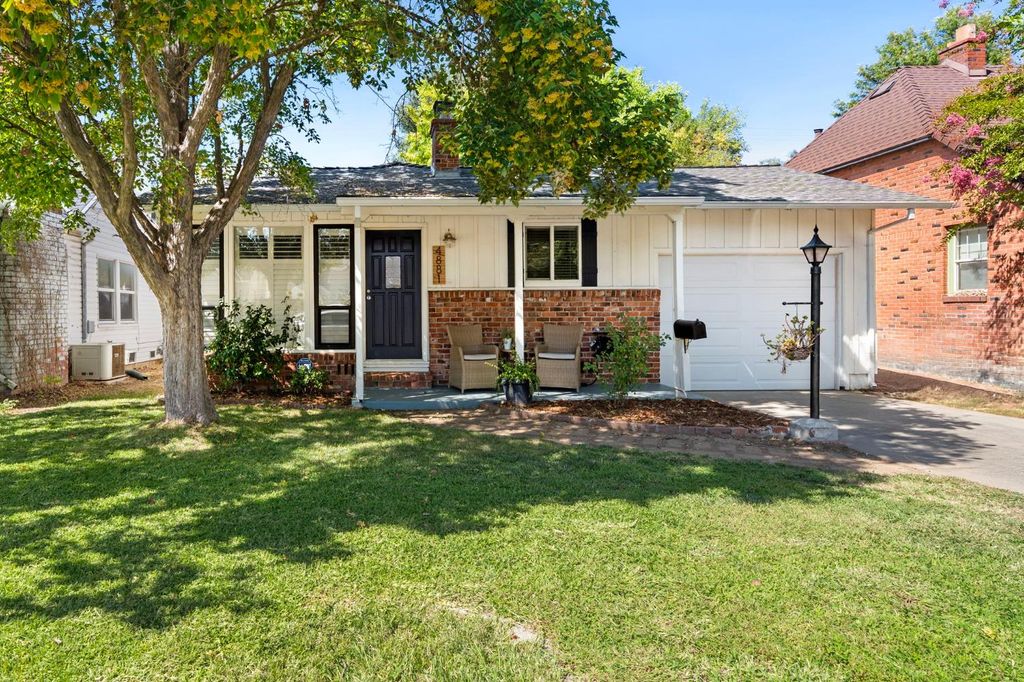 4881 7th Ave, Sacramento, CA 95820