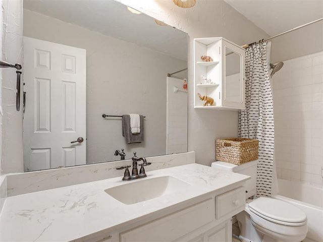 11374 Benttree Circle 11374, Oklahoma City, OK 73120