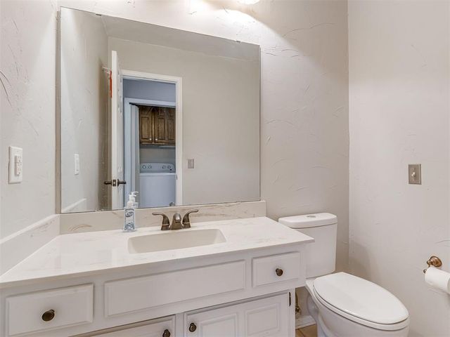 11374 Benttree Circle 11374, Oklahoma City, OK 73120
