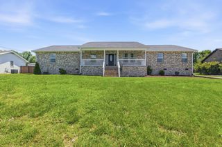 505 Stonehenge Dr, Lebanon, TN 37090