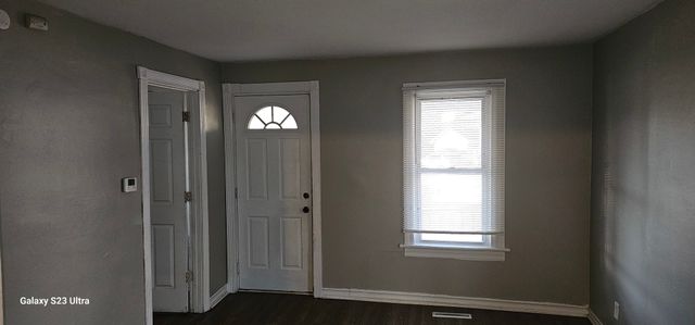 138 N Woodlawn Avenue, Aurora, IL 60506