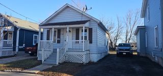 138 N Woodlawn Avenue, Aurora, IL 60506