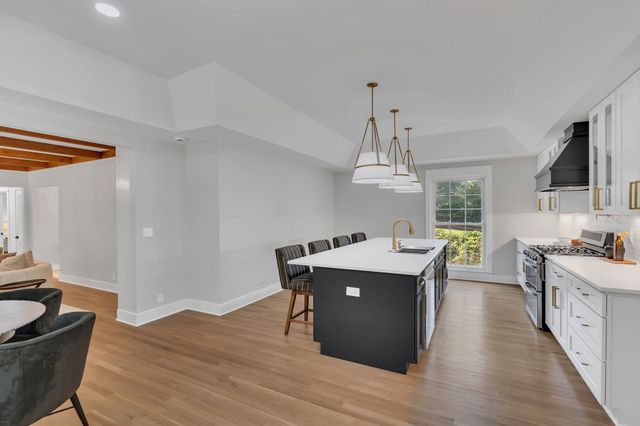 608 Hill Rd, Brentwood, TN 37027