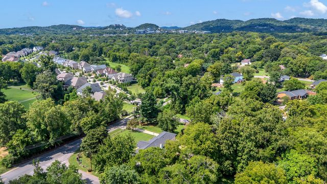 608 Hill Rd, Brentwood, TN 37027