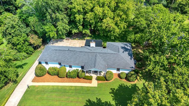 608 Hill Rd, Brentwood, TN 37027