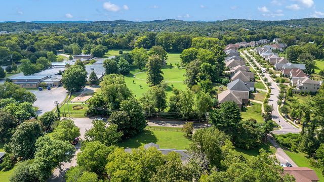 608 Hill Rd, Brentwood, TN 37027