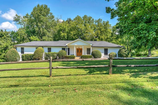 608 Hill Rd, Brentwood, TN 37027