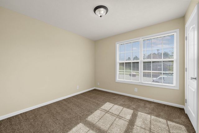 2331 Raleigh Ct Apt 6, Clarksville, TN 37043