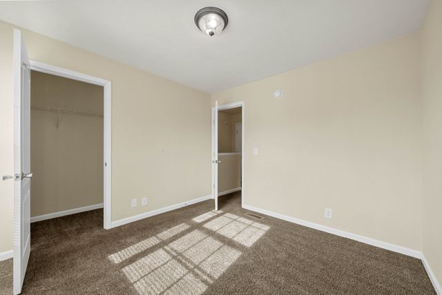 2331 Raleigh Ct Apt 6, Clarksville, TN 37043