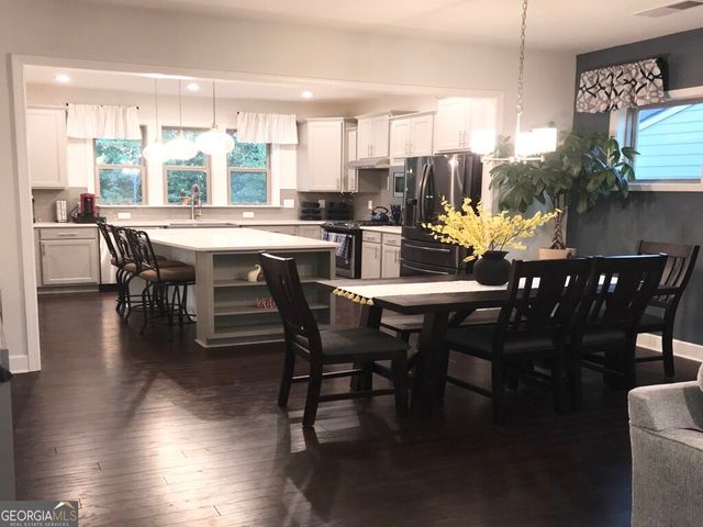 5966 Rollingwood Way, Hoschton, GA 30548