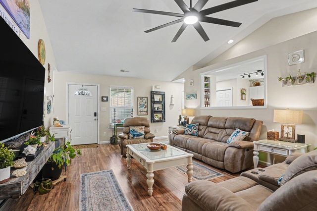 9788 Conifer Ln., Murrells Inlet, SC 29576