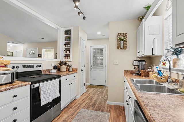 9788 Conifer Ln., Murrells Inlet, SC 29576