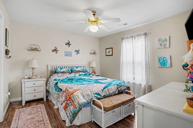 9788 Conifer Ln., Murrells Inlet, SC 29576