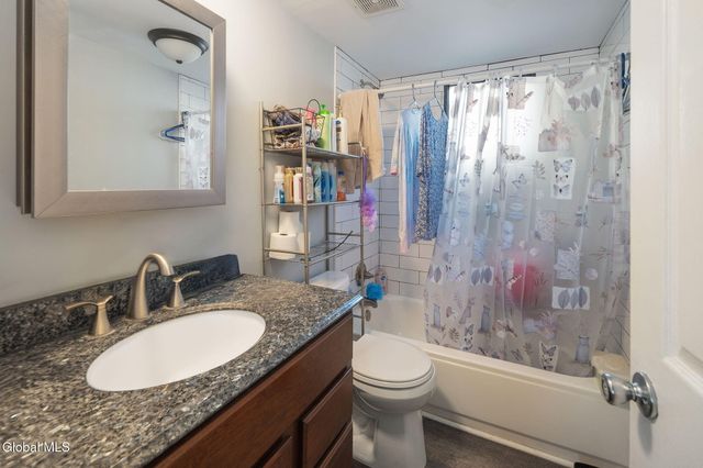 1002 Strong Street, Schenectady, NY 12307