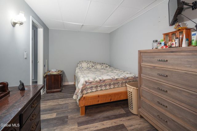 1002 Strong Street, Schenectady, NY 12307