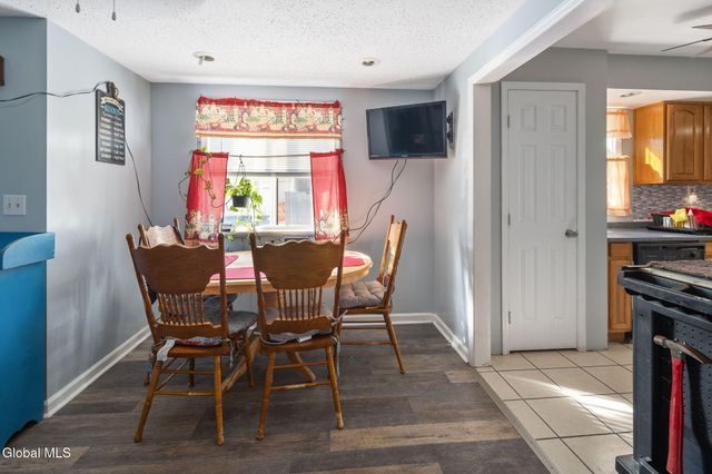 1002 Strong Street, Schenectady, NY 12307