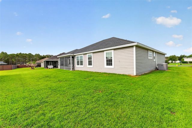 11113 LAMMER LANE, Oxford, FL 34484