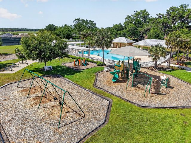 11113 LAMMER LANE, Oxford, FL 34484
