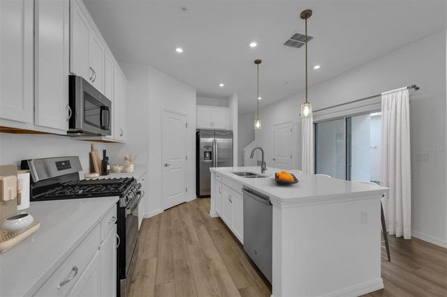 421 BELMOND DRIVE, Debary, FL 32713