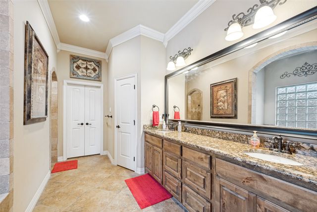 1402 Brynlee Lane, Mansfield, TX 76063
