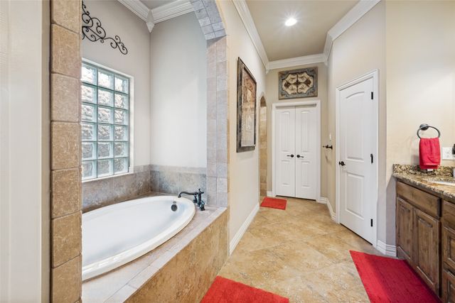 1402 Brynlee Lane, Mansfield, TX 76063