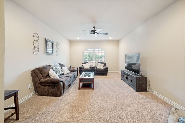 1402 Brynlee Lane, Mansfield, TX 76063