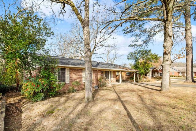 5209 N Cedar Street, North Little Rock, AR 72116