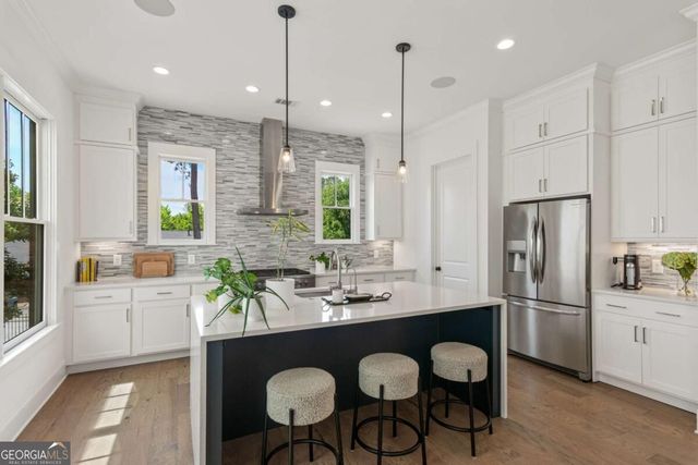 300 Villa Magnolia Lane, Alpharetta, GA 30009