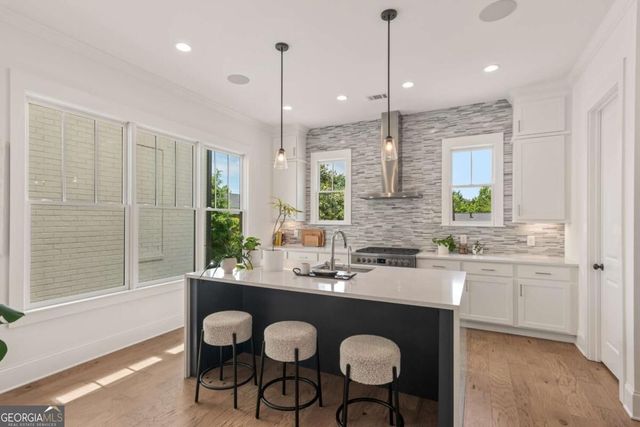 300 Villa Magnolia Lane, Alpharetta, GA 30009