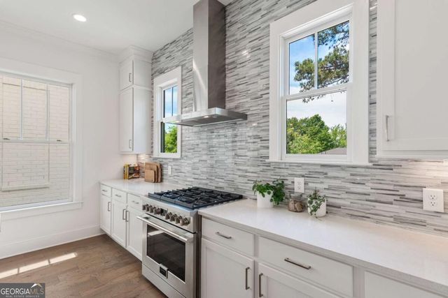 300 Villa Magnolia Lane, Alpharetta, GA 30009