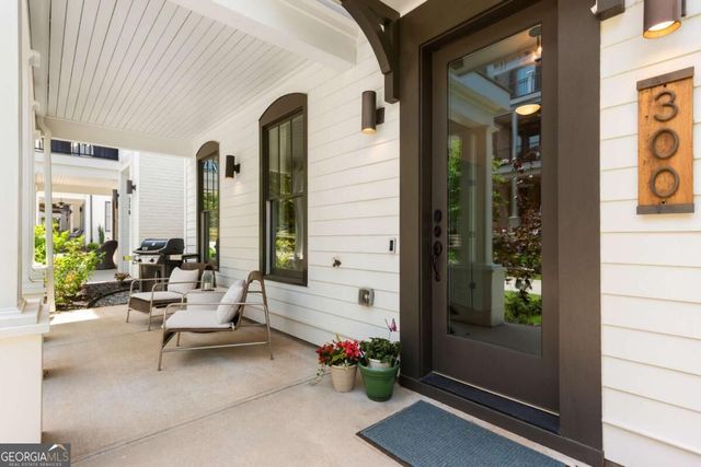 300 Villa Magnolia Lane, Alpharetta, GA 30009