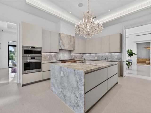 4013 Country Club Lane, Fort Lauderdale, FL 33308