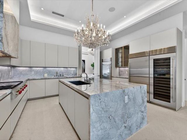 4013 Country Club Lane, Fort Lauderdale, FL 33308