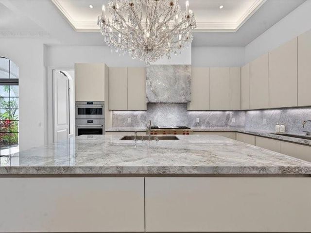 4013 Country Club Lane, Fort Lauderdale, FL 33308