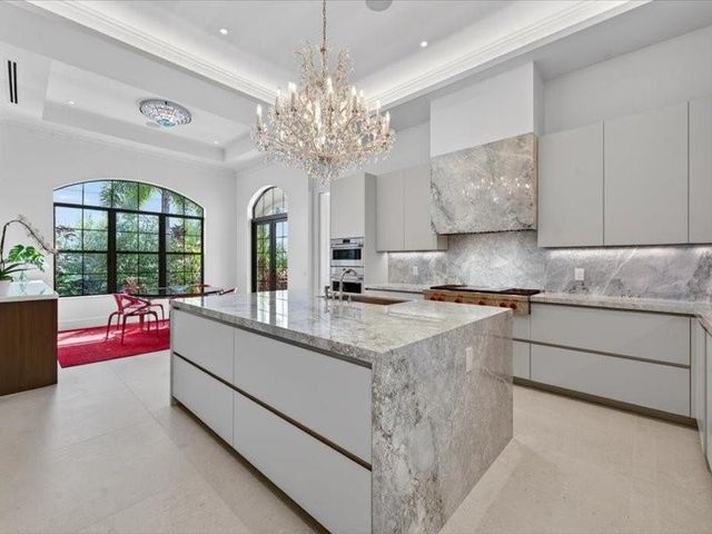 4013 Country Club Lane, Fort Lauderdale, FL 33308