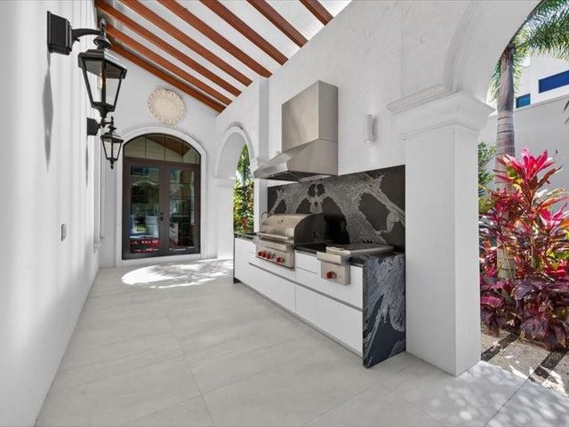 4013 Country Club Lane, Fort Lauderdale, FL 33308