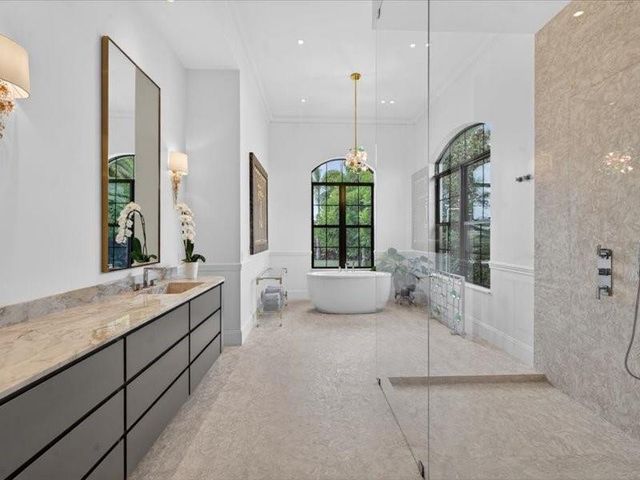 4013 Country Club Lane, Fort Lauderdale, FL 33308