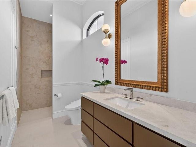 4013 Country Club Lane, Fort Lauderdale, FL 33308