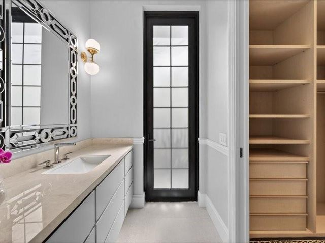 4013 Country Club Lane, Fort Lauderdale, FL 33308