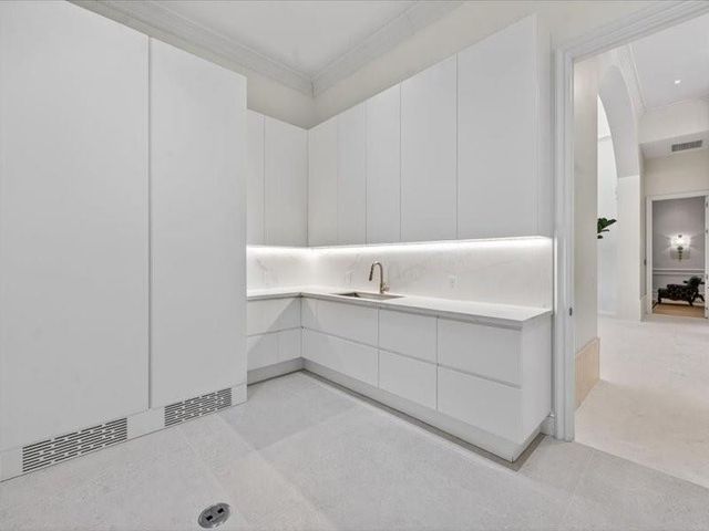 4013 Country Club Lane, Fort Lauderdale, FL 33308