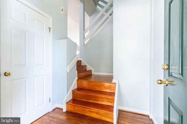 307 THYME LN, Philadelphia, PA 19128