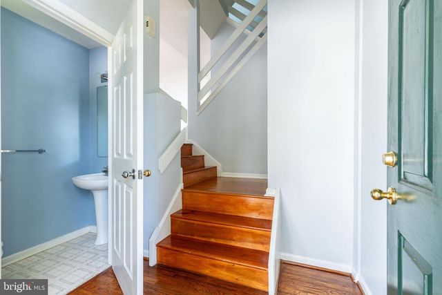 307 THYME LN, Philadelphia, PA 19128