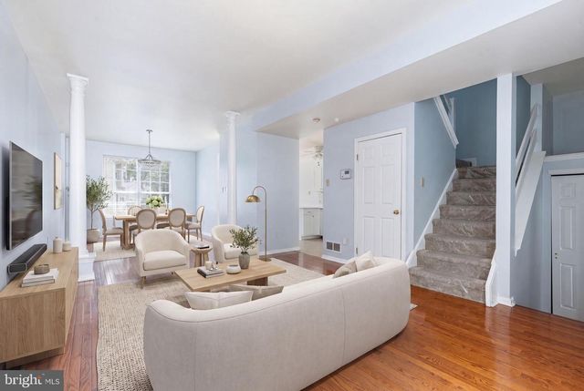 307 THYME LN, Philadelphia, PA 19128