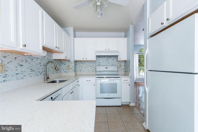 307 THYME LN, Philadelphia, PA 19128