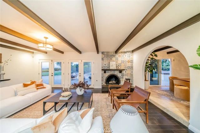 5300 Via San Jacinto, Riverside, CA 92506