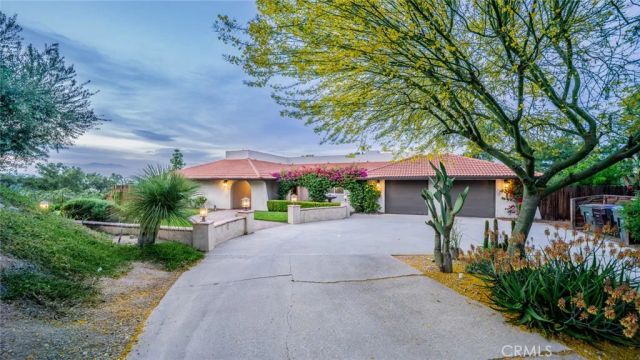5300 Via San Jacinto, Riverside, CA 92506