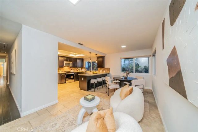 5300 Via San Jacinto, Riverside, CA 92506