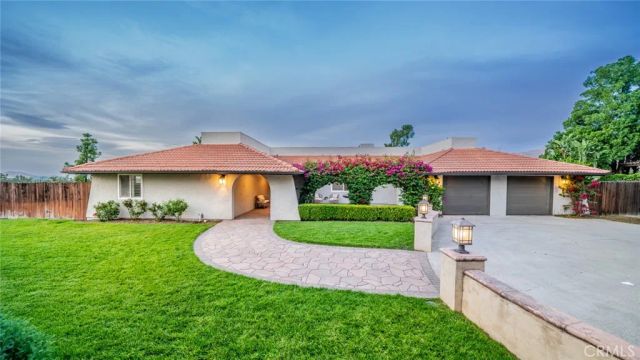 5300 Via San Jacinto, Riverside, CA 92506