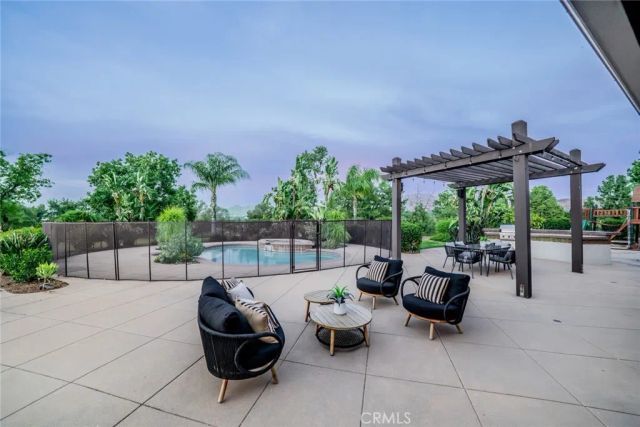 5300 Via San Jacinto, Riverside, CA 92506