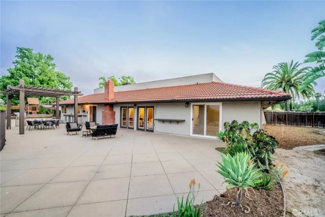 5300 Via San Jacinto, Riverside, CA 92506